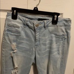 Refuge Size 6 ripped light blue skinny jeans